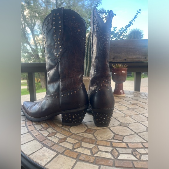 Ariat size 6.5 - Picture 3 of 4